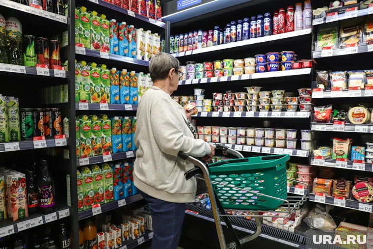 В магазинах России все чаще появляются товары с уменьшенным весом и составом по прежней цене