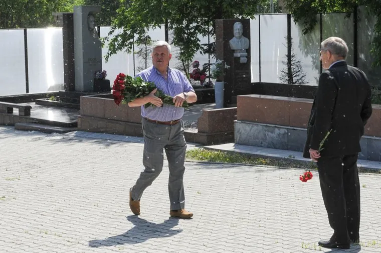 Сумин Петр Иванович 70 лет. Открытие памятной доски на краеведческом музее. Челябинск