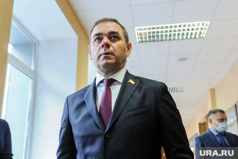 Александр Лазарев считает, что в следующем году регион будет жить достойно