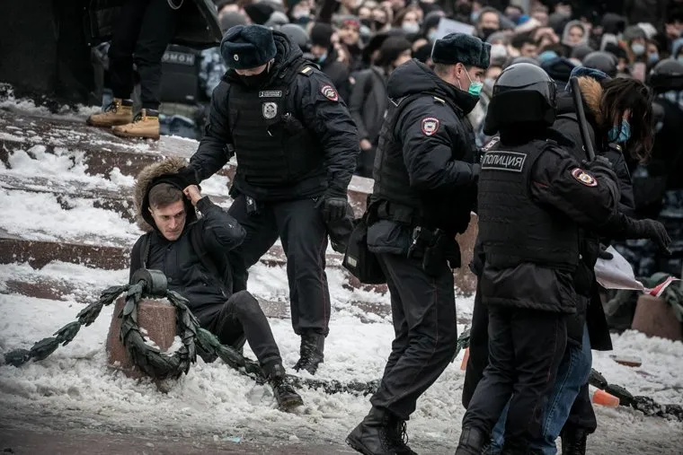 Несанкционированный митинг в поддержку Алексея Навального. Москва