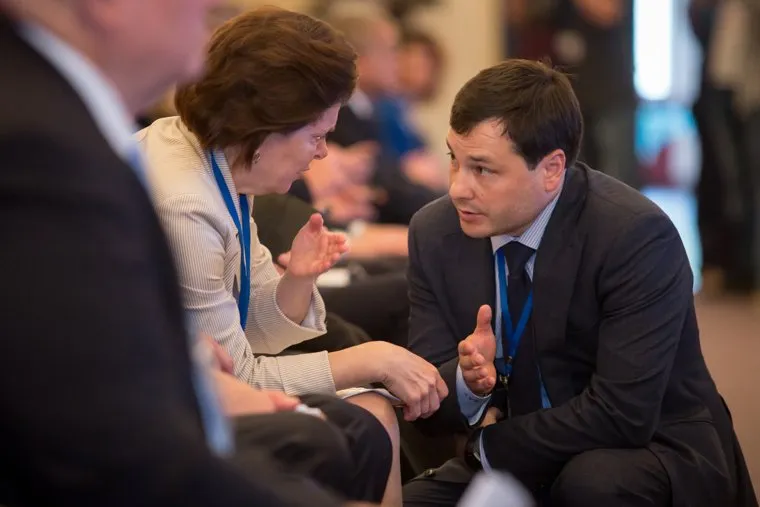 Форум "Единой России". Нефтеюганск, комарова наталья, шипилов алексей