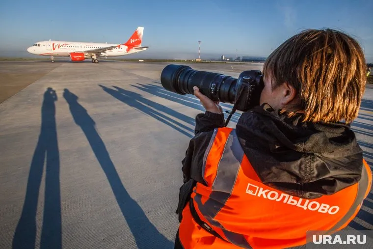 По вине "ВИМ-АВИА" не могут вернуться домой сотни туристов