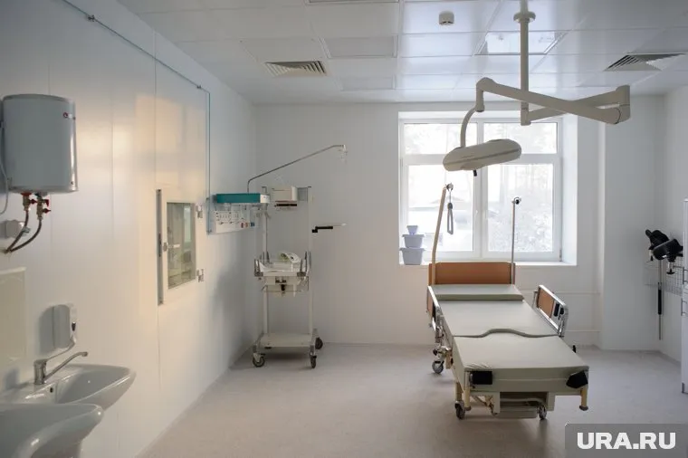 парламентарий отчитался о визите в закрытый два года назад роддом