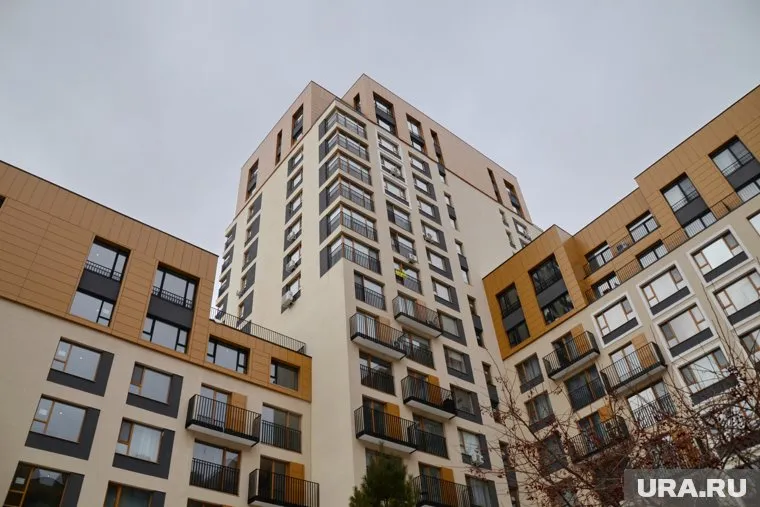 Ограничение связаны с проведением работ по подведению инженерных коммуникаций к ЖК