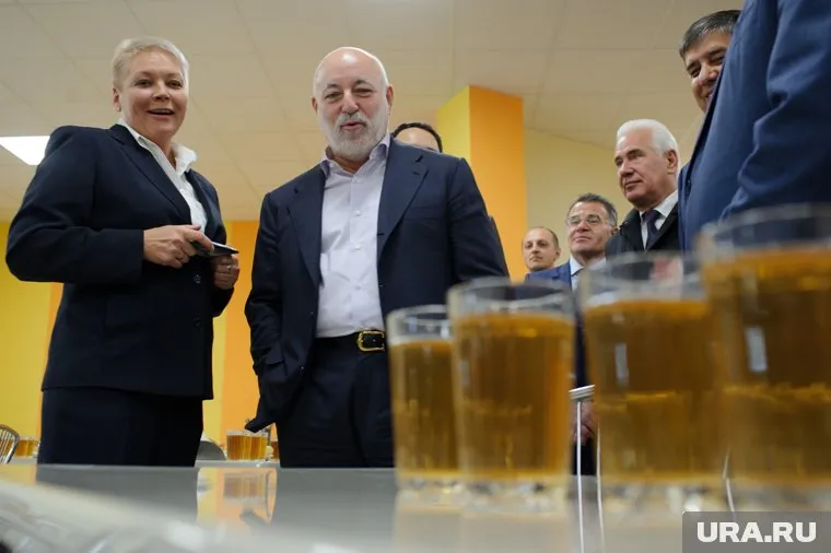 Мэрия не хочет упускать ценный ресурс, но в этой точке к «Водоканалу» подключаются самые разные интересы