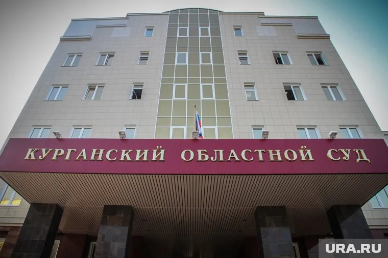 Суд определит, кто будет опекать школьницу и ее новорожденного сына