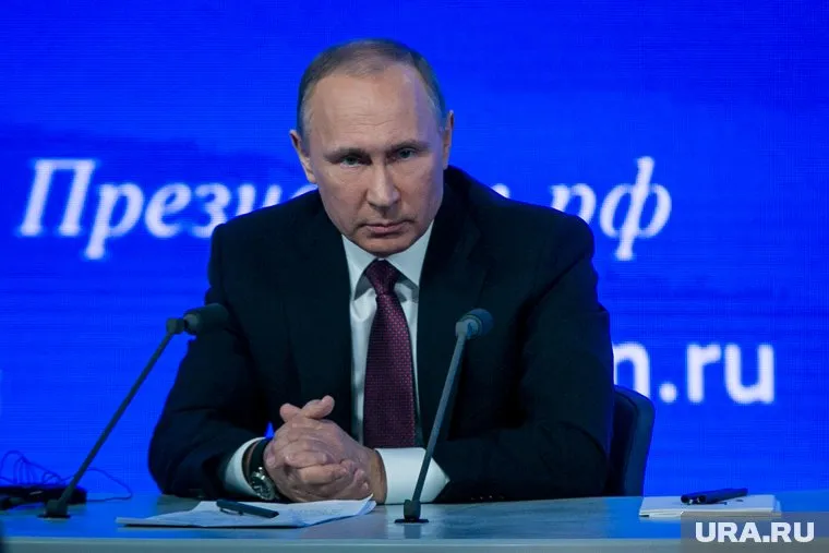 Президент назвал Чуркина выдающимся дипломатом