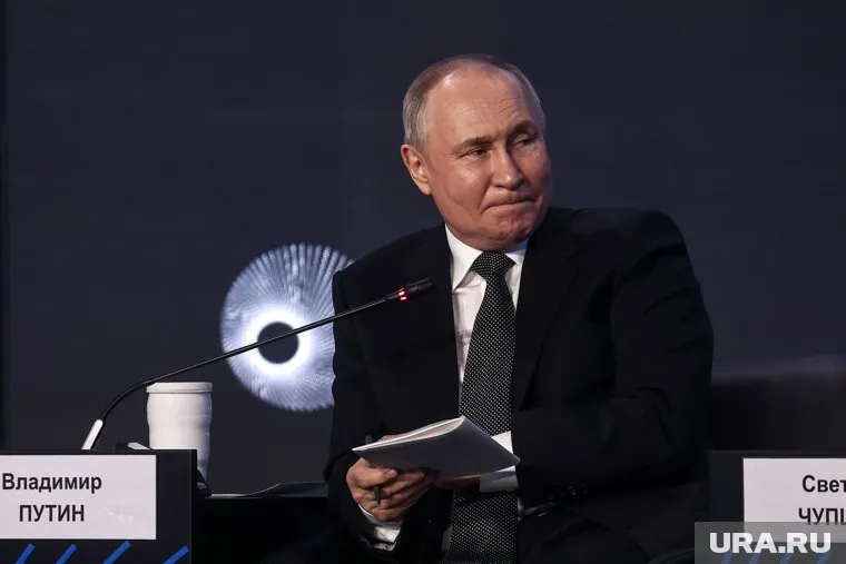 По словам Путина, успех сопутствует тем компаниям, которые воспринимают динамичные рыночные условия