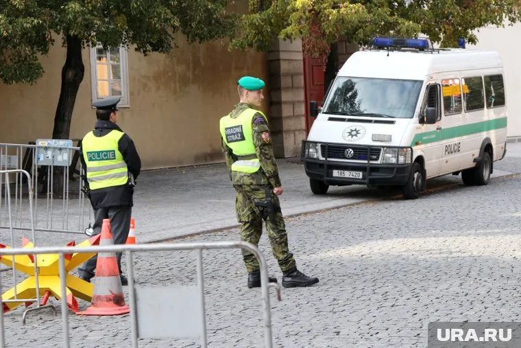 В полицию обратился мужчина, который хотел возложить цветы (фото из архива)