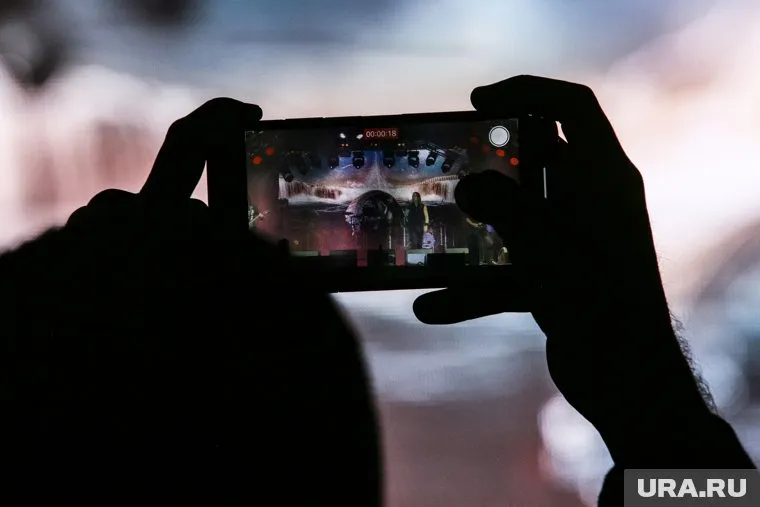 Тюменка Елена Самчук снимает короткие видео о своей жизни