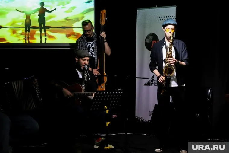 Прозвучит музыка барокко, романтизма, классицизма, джаза, этно, а также импровизации и джемы от известных музыкантов