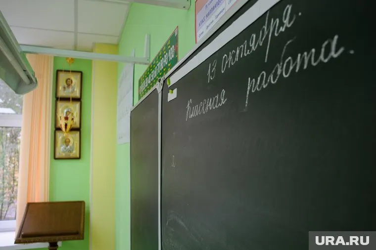 Пермяки в шоке от пермской учительницы, которая с ошибками пожаловалась на школу