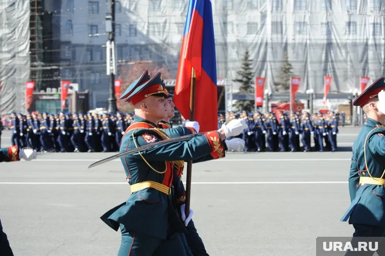 Полицейские традиционно поздравили жителей региона с праздниками
