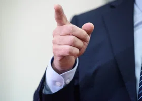 Губернатор ХМАО отправит мэров и местных депутатов в рейды с коммунальщиками