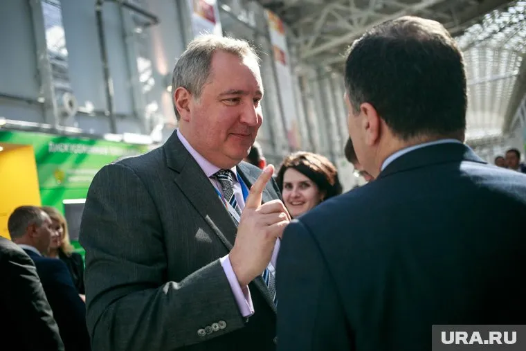 Дмитрий Рогозин прилетел пересчитывать танки