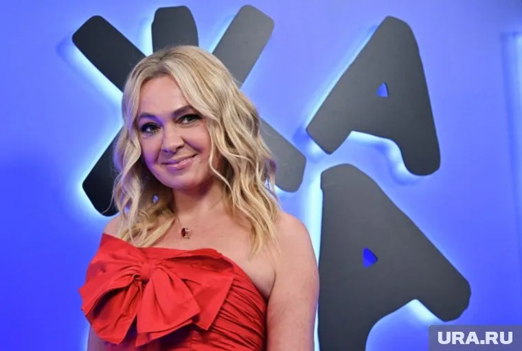 Яна Рудковская празднует 50-летие