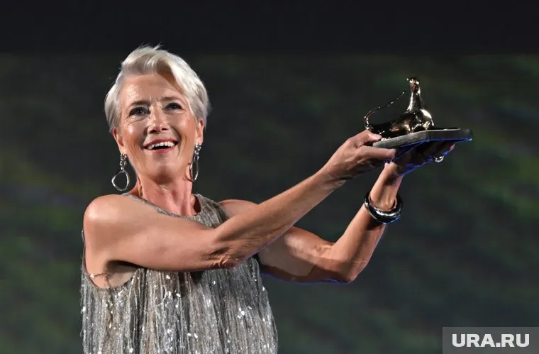 Эмма Томсон заявила, что «могла бы изменить ход игры», если бы согласилась на свидание с Трампом в 1998 году 