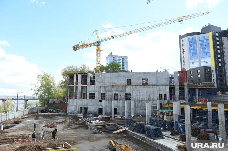 Достраивать будут дома в Сургуте и Нефтеюганске