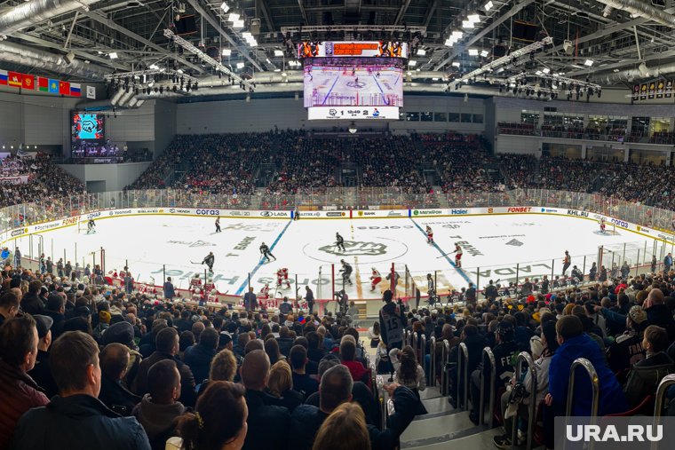 Челябинскому хоккейному клубу «Трактор» исполнилось 77 лет