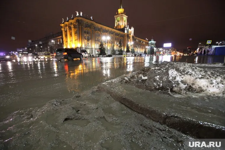 "Грязь у тебя в душе" - посмотрим, согласятся ли с тезисом слетающиеся в Екатеринбург VIP