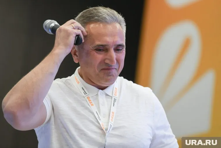 Моор пообещал, что все работы на сетях водоснабжения завершатся в августе