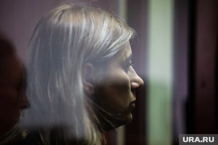 Вероника Наумова просила мужа не лишать ее родительских прав через суд