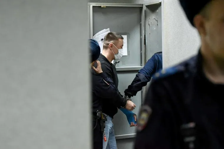 Избрание меры пресечения Фартовому в Ленинском суде. Екатеринбург