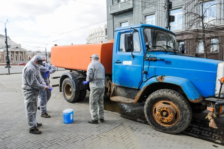 Пустой город. Дезинфекция челябинских улиц, обстановка в четвертый день карантина. Челябинск