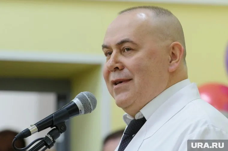 Главой свердловского минздрава стал детский хирург