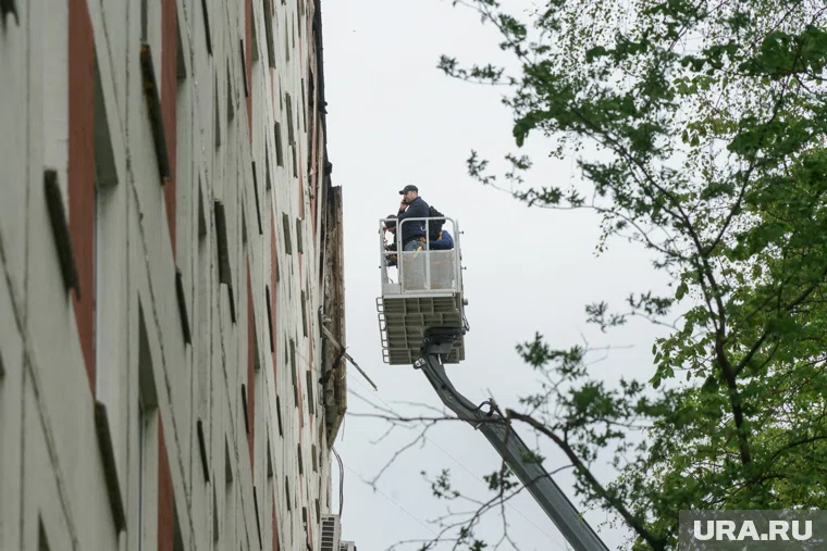 Загорелся балкон на пятом этаже