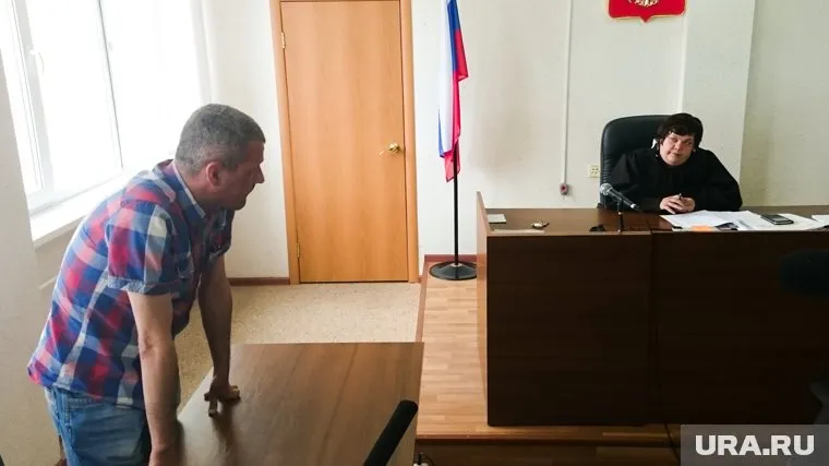 Суд лишил челябинца Кантемирова водительских прав