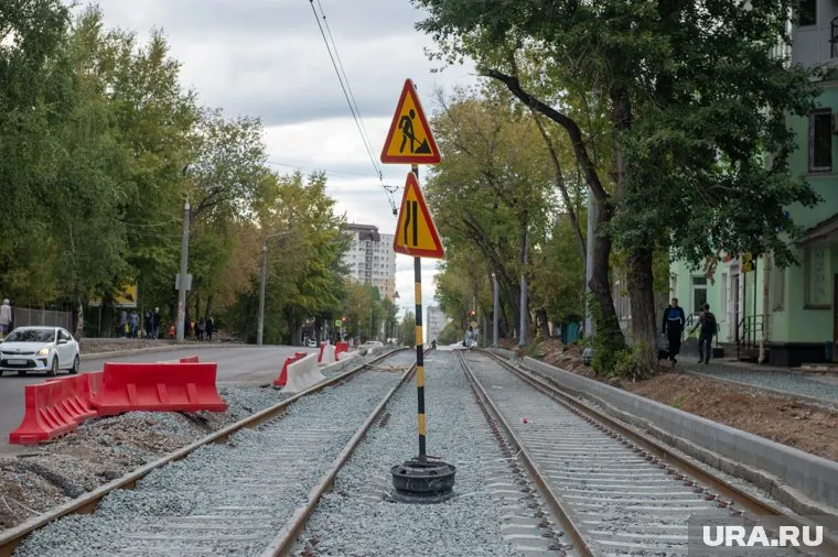 Причина ограничений — ремонт трамвайных путей 