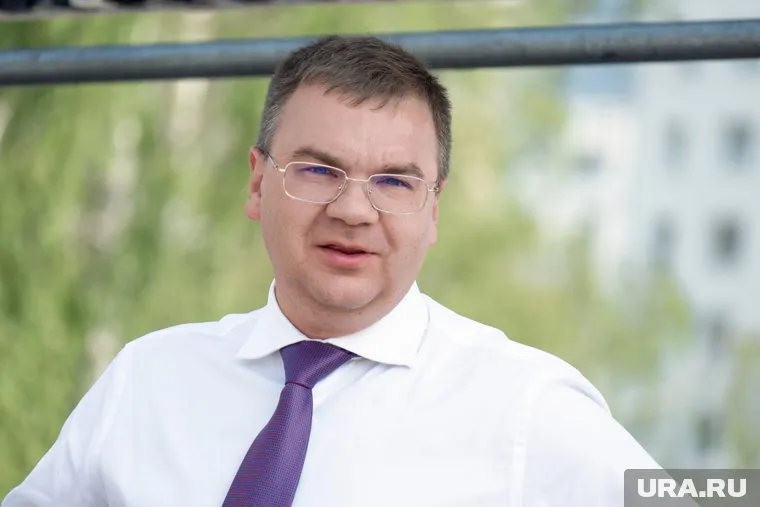 Эдуард Соснин взял себе нового советника