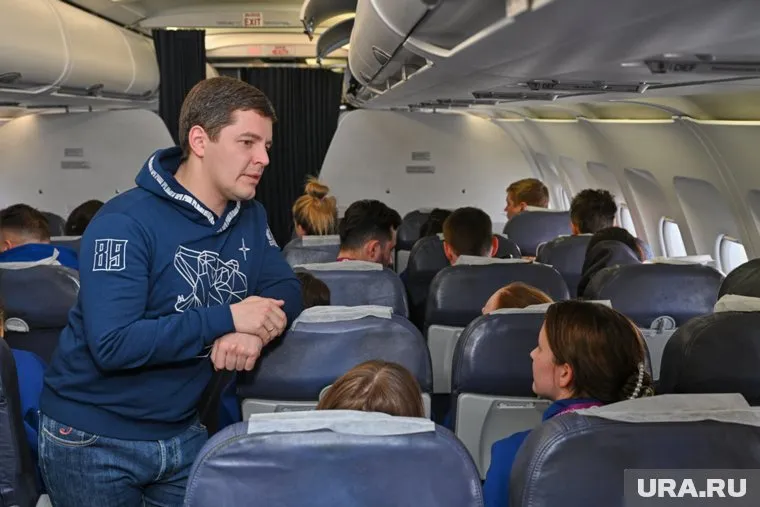 Дмитрий Артюхов обещал, что сдержит цены на билеты в Тюмень