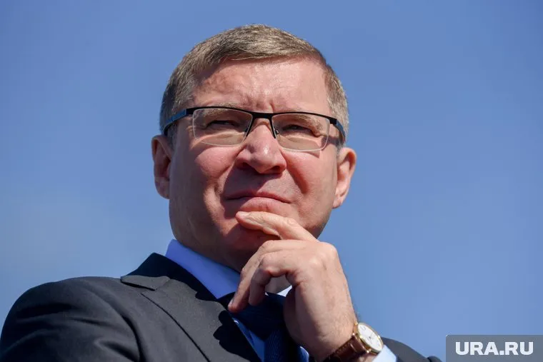 Полпред президента в УрФО Владимир Якушев  дал старт агропромышленной выставке «АГРОПРОМ Урал»