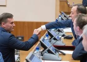 Депутаты Тунгусова получили мандаты в «тылу врага»