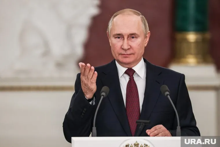 Владимир Путин отметил, что Россия будет помогать странам СНГ