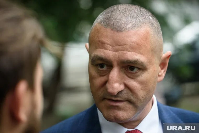 Ильтяков поздравил всех женщин с Днем матери, записав трогательное видео