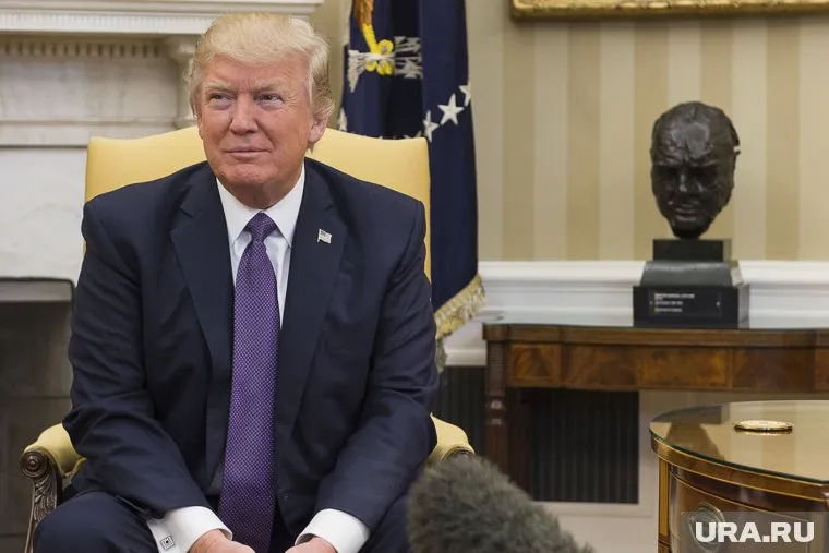 По словам Дональда Трампа, он одержал победу в колеблющихся штатах