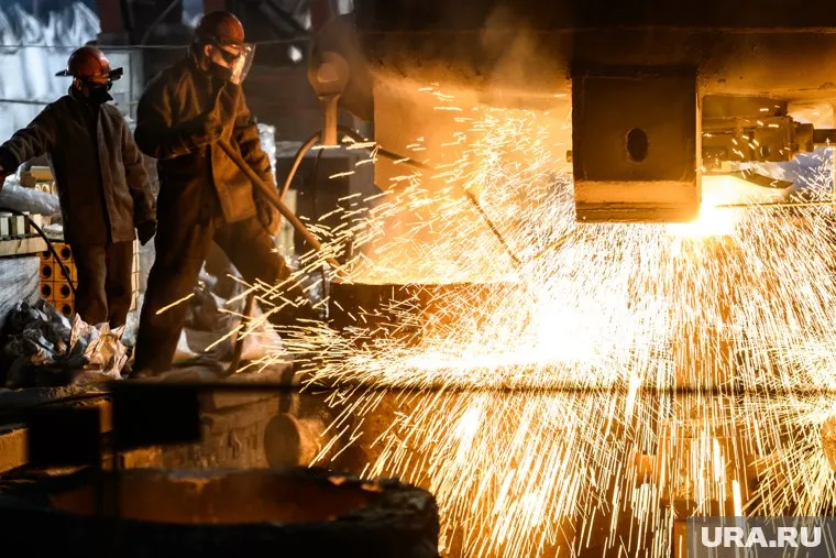 Власти РФ придумали, как защитить заводы от санкций