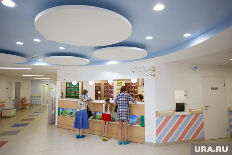 В детской больнице Салехарда устранят очереди из пациентов