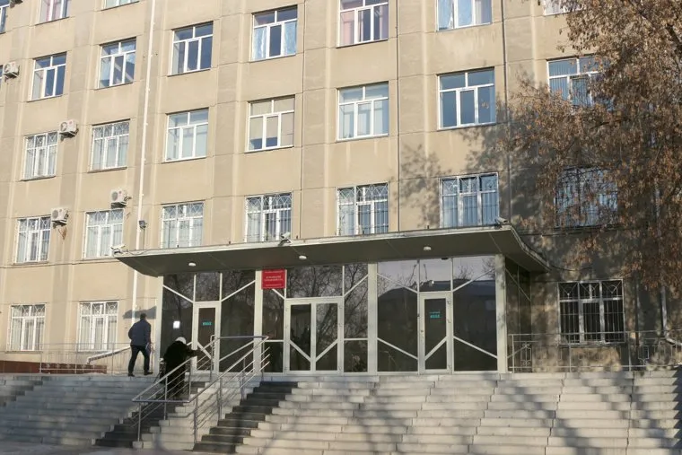 Административные здания  Курганской области и города Кургана, курганский городской суд