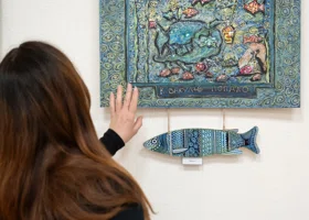 Керамист из Перми создала уникальный сувенир к Новому году