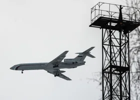 Еще в трех российских аэропортах закрыли небо