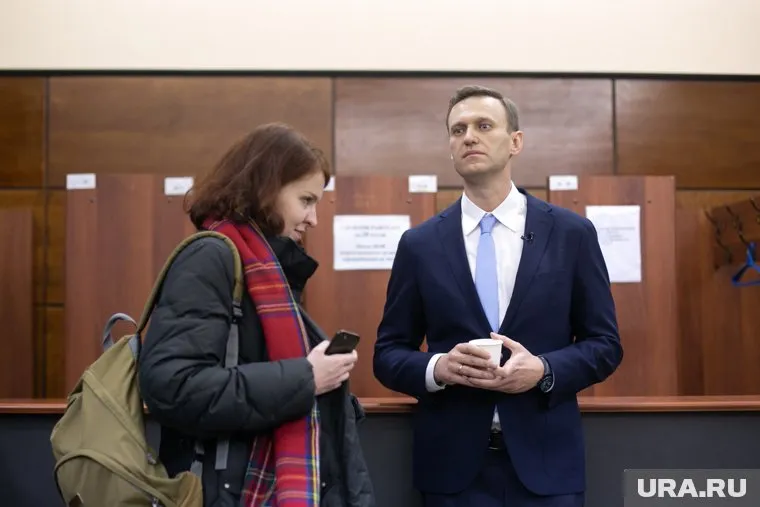 Алексей Навальный назвал ветерана «продажным холуем»