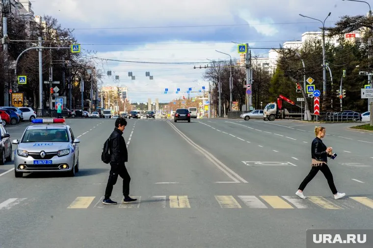 Мужчины подрались прямо на пешеходном переходе (архивное фото)