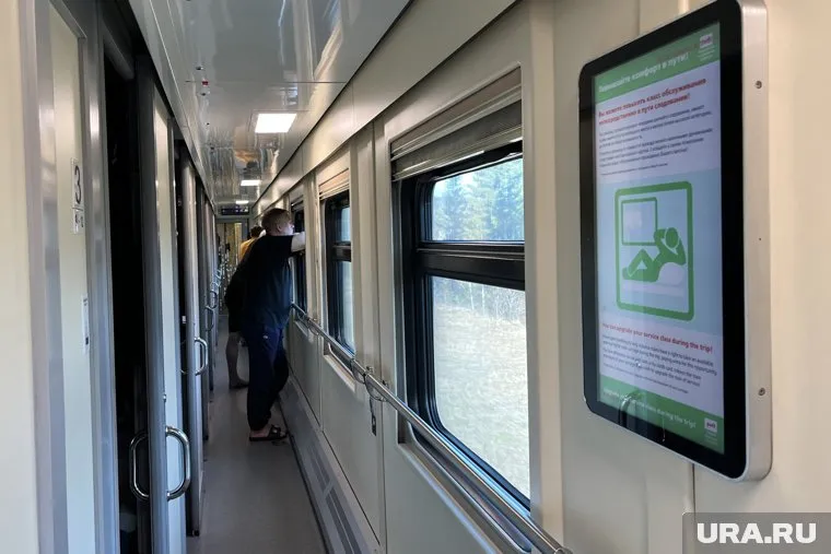 Свердловчане ехали в грязном вагоне с неприятным запахом