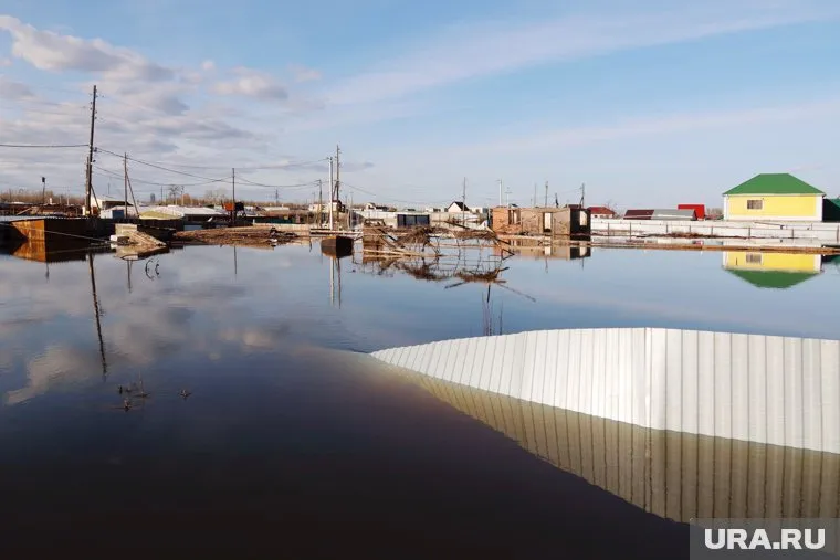 За сутки в Курганской области вода ушла с территории 371 дачи