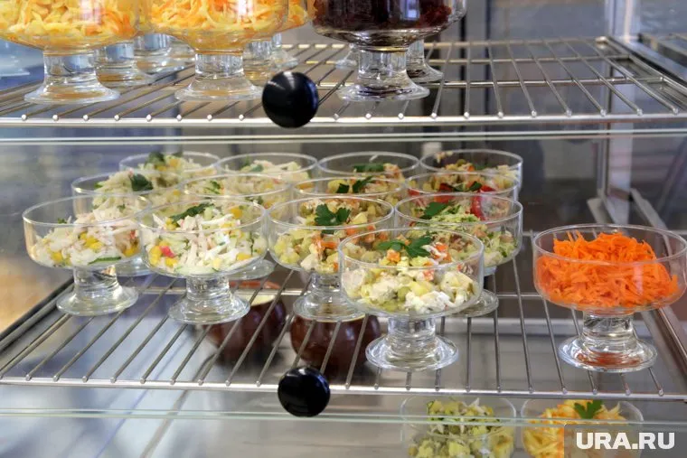 У тюменских школьников есть возможность самим выбирать меню