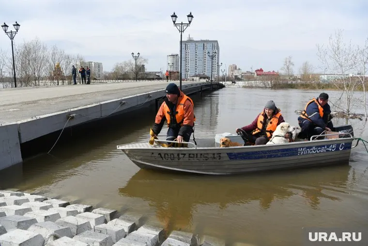 В Кургане уровень воды в Тоболе снизился за восемь часов на два сантиметра